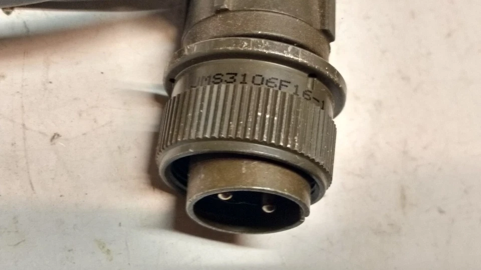 Conjunto de cable conector circular Amphenol MS3106F16-11P 55" de largo Foto 4 de 4