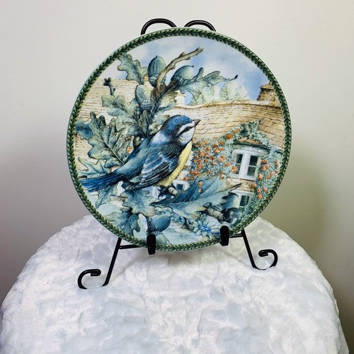 Beautiful Vintage Collectible Birds Of Seasons Plates Set Of 3 - Picture 3 of 6