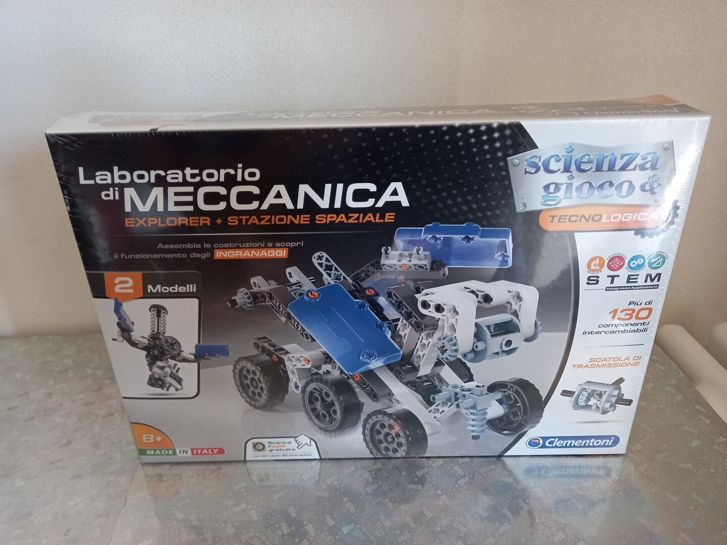 Foto 1 di 3