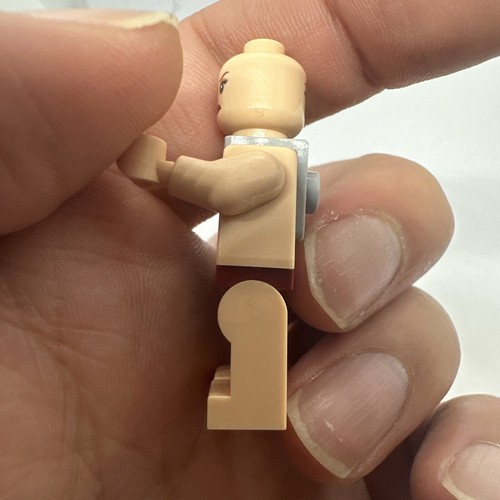 Lego Star Wars - Slave Princess Leia (Missing Hair) (75020) - Picture 4 of 4