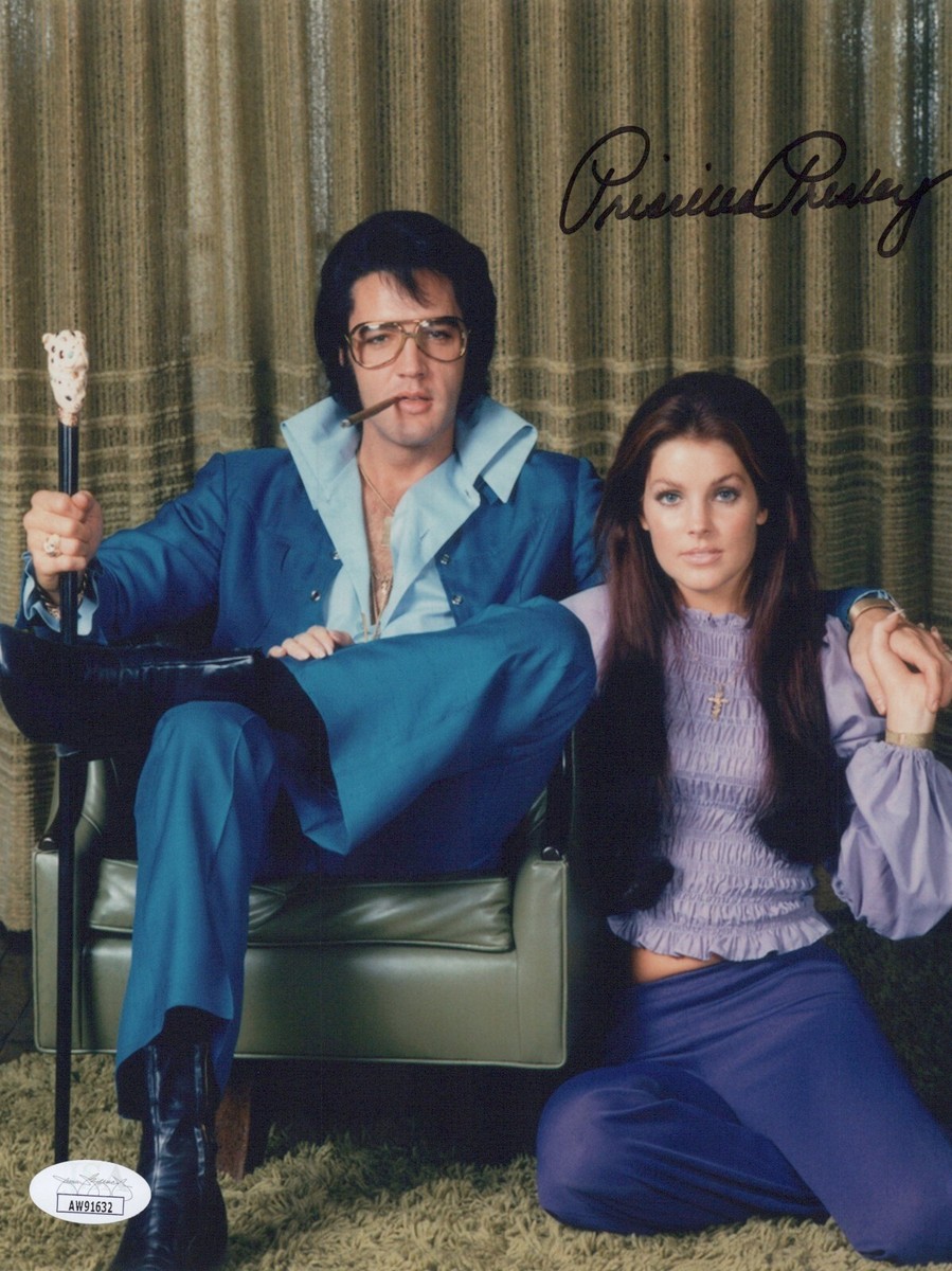 Priscilla Chan サイン入りポスター PRISCILLA PRESLEY Signed Priscilla & Elvis 8x10 Photo Autograph
