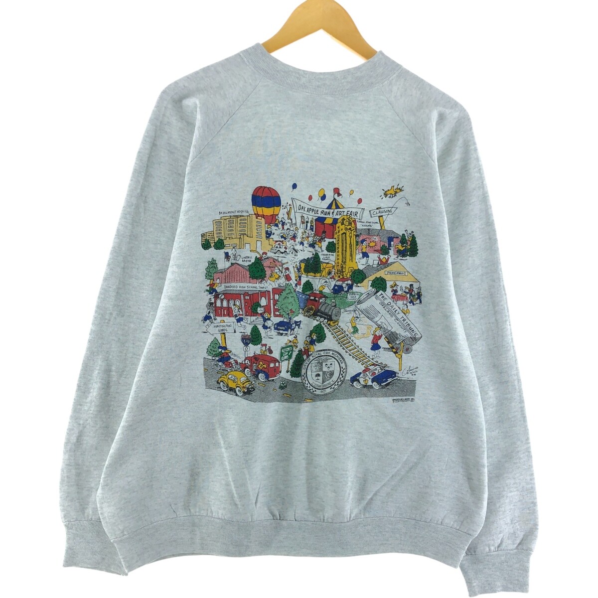 90'S Fruit of the Loom printed sweatshirt, made in the USA