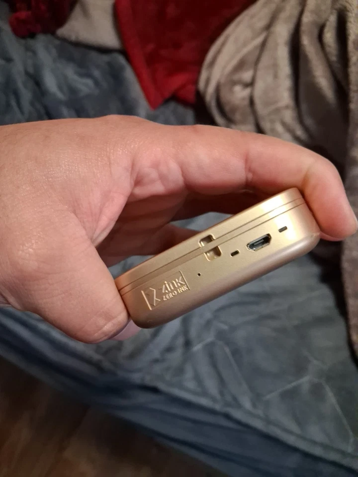 HP Sprocket Portable Zink Photo Printer GOLD Z3Z94A - SNPRH-1603 - Image 2 of 3