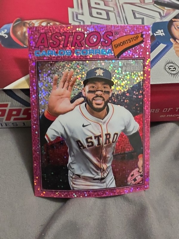 2026 Topps Heritage - Carlos Correa #154 Chrome Pink Sparkle Refractor