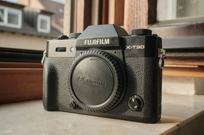 Fujifilm X-T30 26.1MP Spiegellose Systemkamera - Schwarz (Nur Gehäuse)