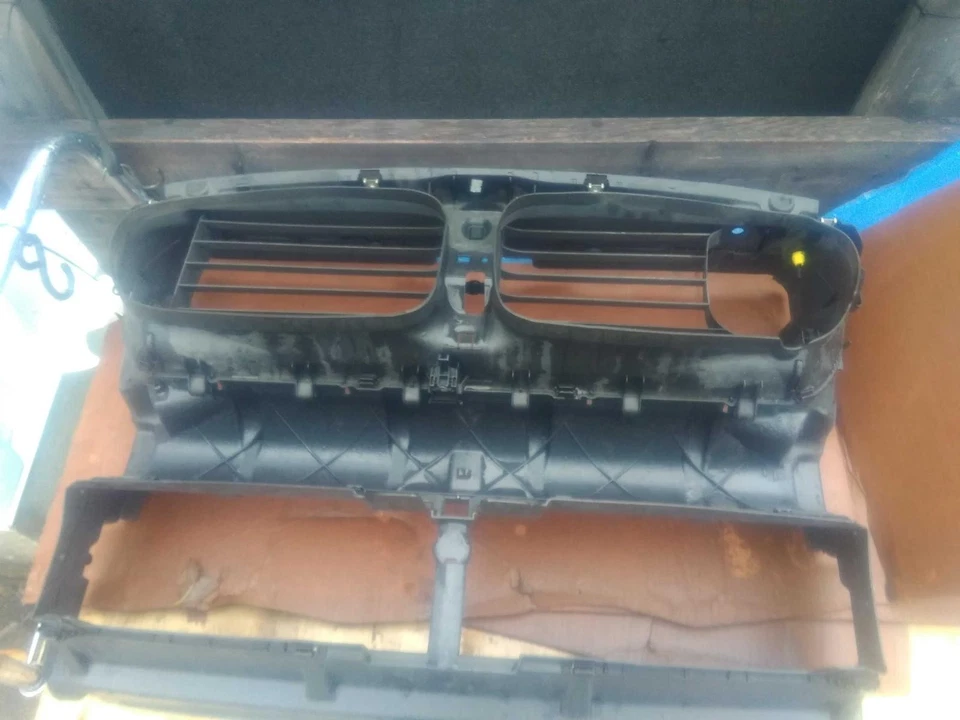 Used Radiator Shutter Assembly fits: 2011 Bmw 550I Grade A — 第 2/4 张图片