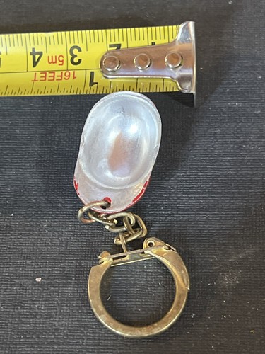 Schlüsselanhänger McDonalds Tamagotchi 1997 rot schwarz Helm Spielzeug - Bild 2 von 2