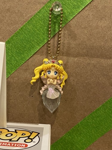 Variety Lot of Sailor Moon Vinyl Figures and Keychains Funko Pop Sailor Chibi - Picture 4 of 5