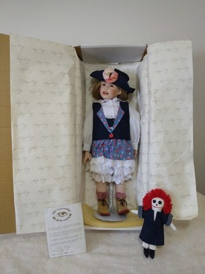 24'' 1996 TERI KAYE WIGGS ARTIST INTERNATIONAL PORCELAIN DOLL & BOX/ COA 936/2500