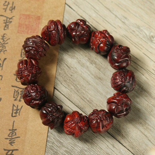 WCOCOW Feng Shui Red Agate Wealth Bracelet - 12 Zodiac Animals Pendant, Healing Crystal Chakra Bracelet For Luck & Money