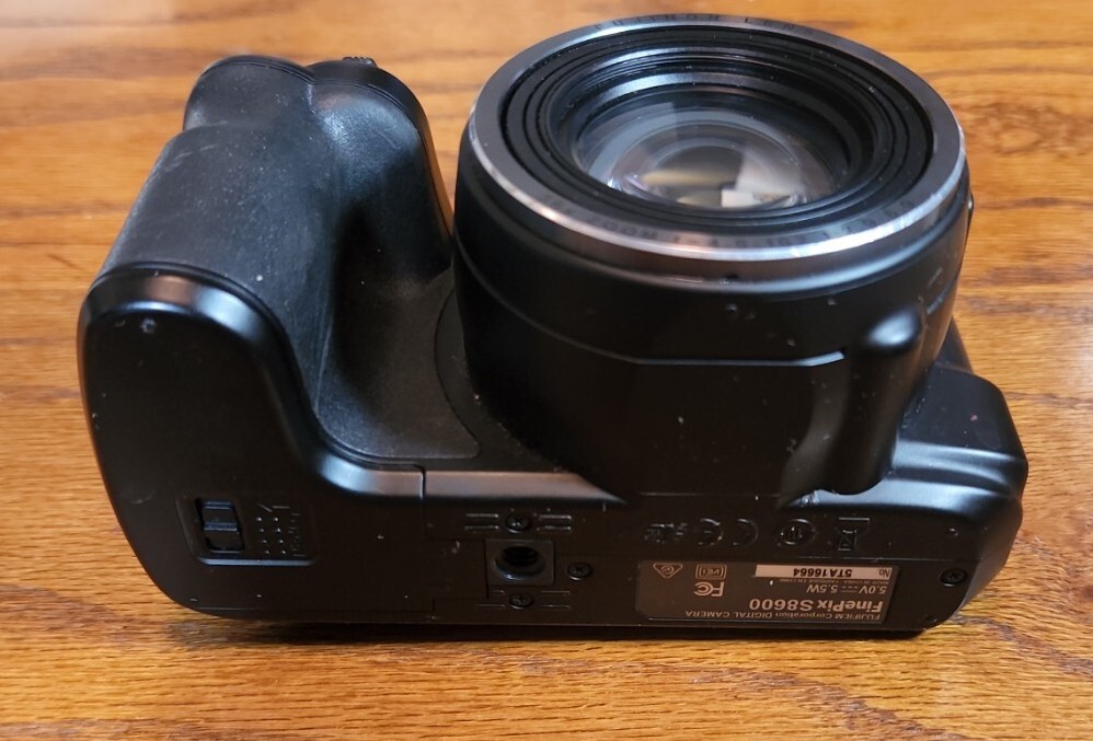 Fujifilm FinePix S8600 ジャンク品 ジャンク FUJIFILM FinePix S8600シリーズ ホワイト - メルカリ