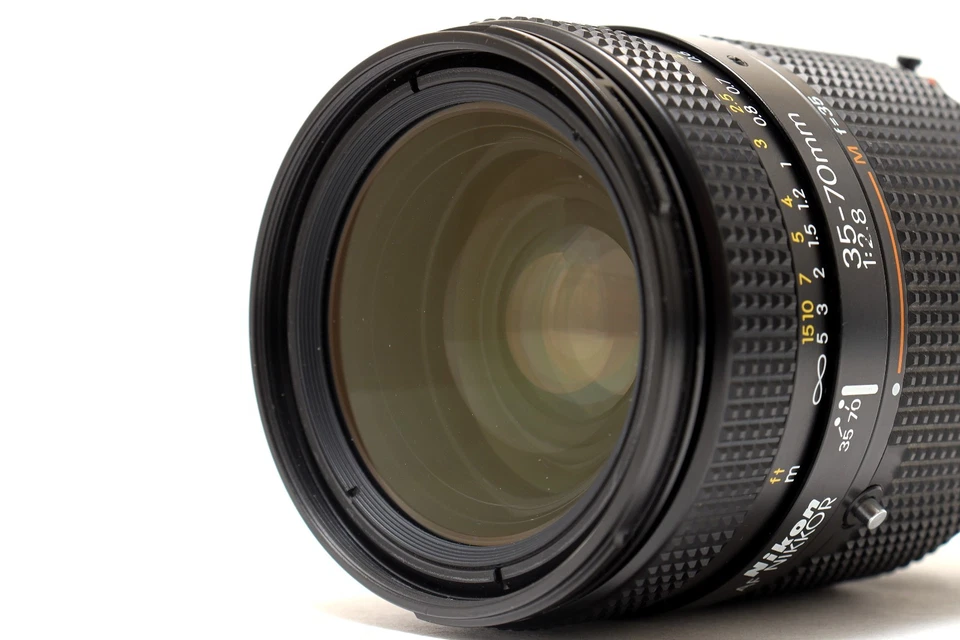 [Near Mint]Nikon AF Nikkor 35-70mm F2.8 Zoom Lens Wide Angle Near Mint From#0107 - Image 2 of 4