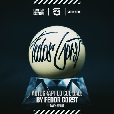 Fedor Gorst Autographed Cue Ball  26 (+stand)