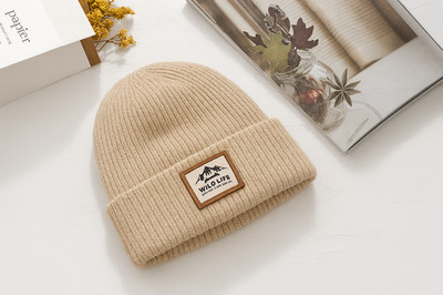 Hochwertige Wild Life Wintermütze - Beige - Größe S - L ; Unisex Man & Woman