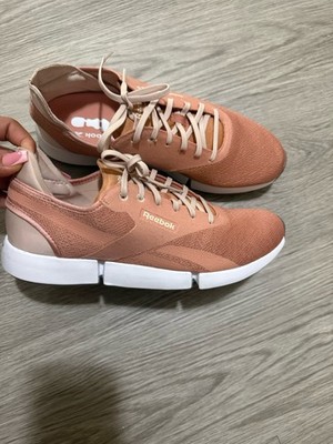 Reebok Women's DailyFit Walking Sneaker in Beautiful Canyon Coral / Soft Size 11