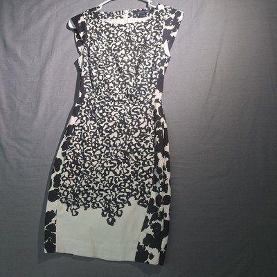 French Connection Dress Women's US 2 Black White Floral Sheath Cap Sleeve Career