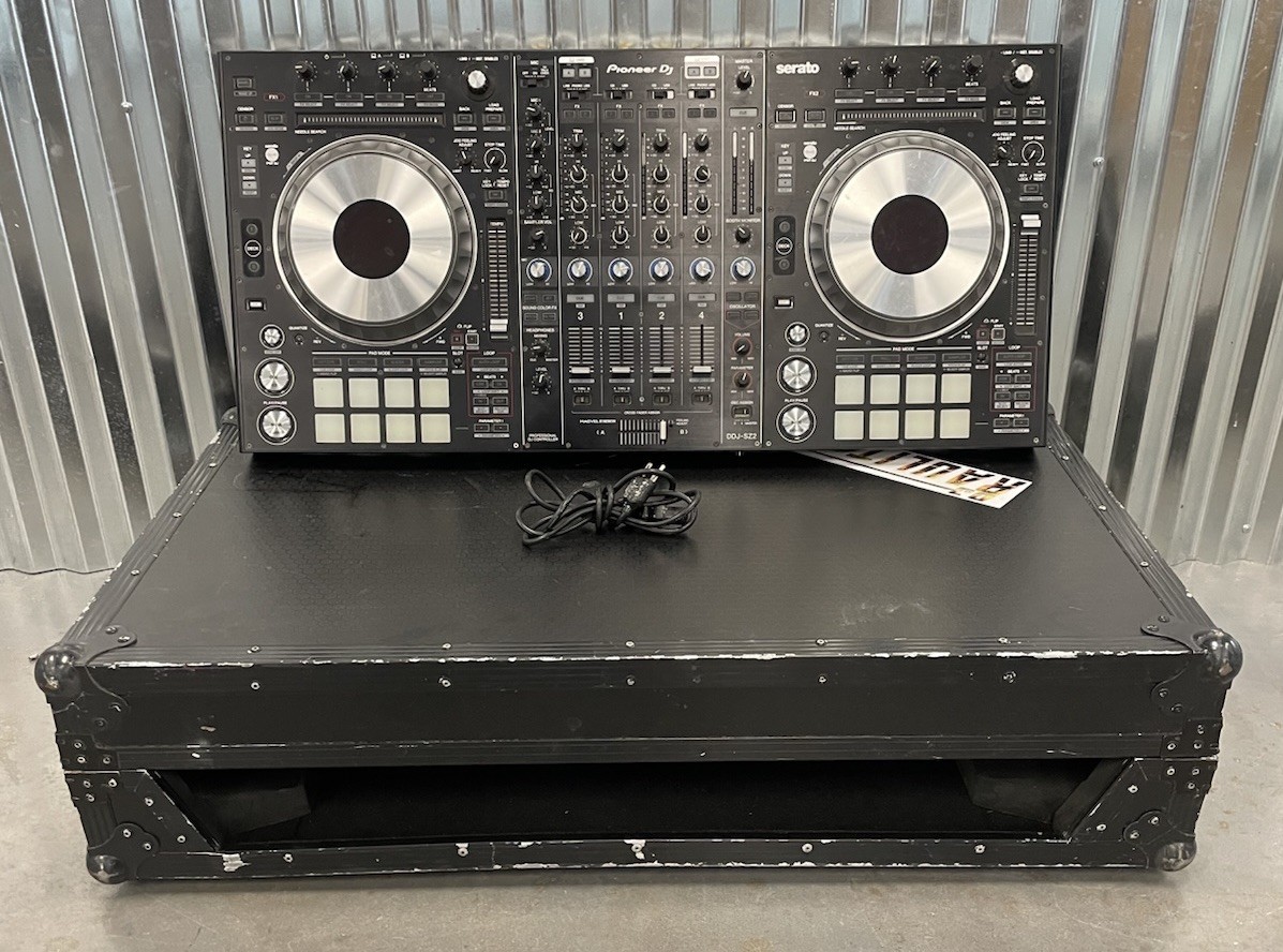 Pioneer DDJ-SZ2 Flagship 4-Channel Controller for Serato DJ Pioneer DDJ-SZ2 Flagship 4-Channel Controller for Serato DJ