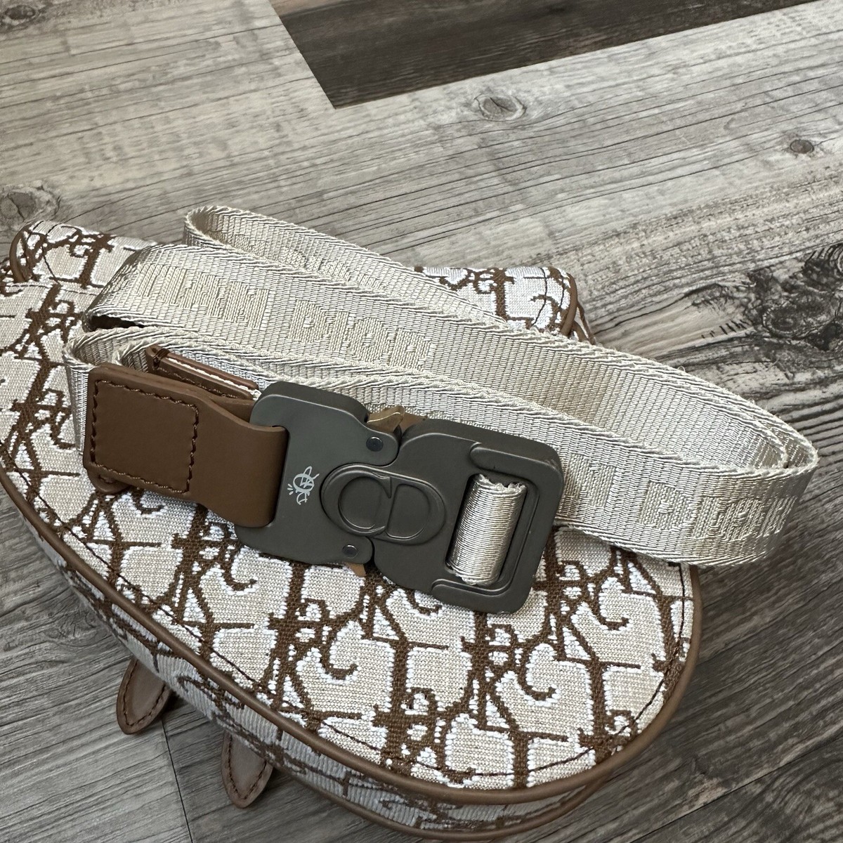Christian Dior Travis Scott Cactus Jack Shoulder Bag Saddle Christian Dior Travis Scott Cactus Jack Shoulder Bag Saddle