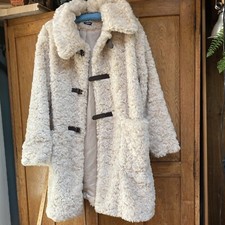 Simply Be Ladies Cream Fake Fur Coat Size 22 Fabulous