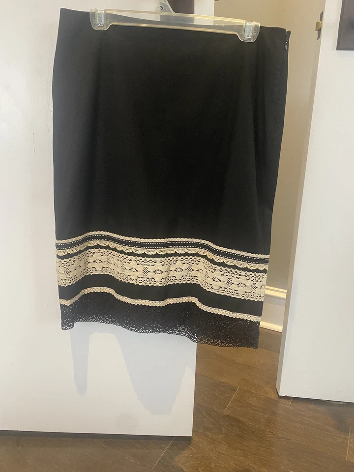 Falda lápiz The Limited negra con encaje para mujer hecha en EE. UU. comprada en 2002 talla 10 Foto 2 de 4