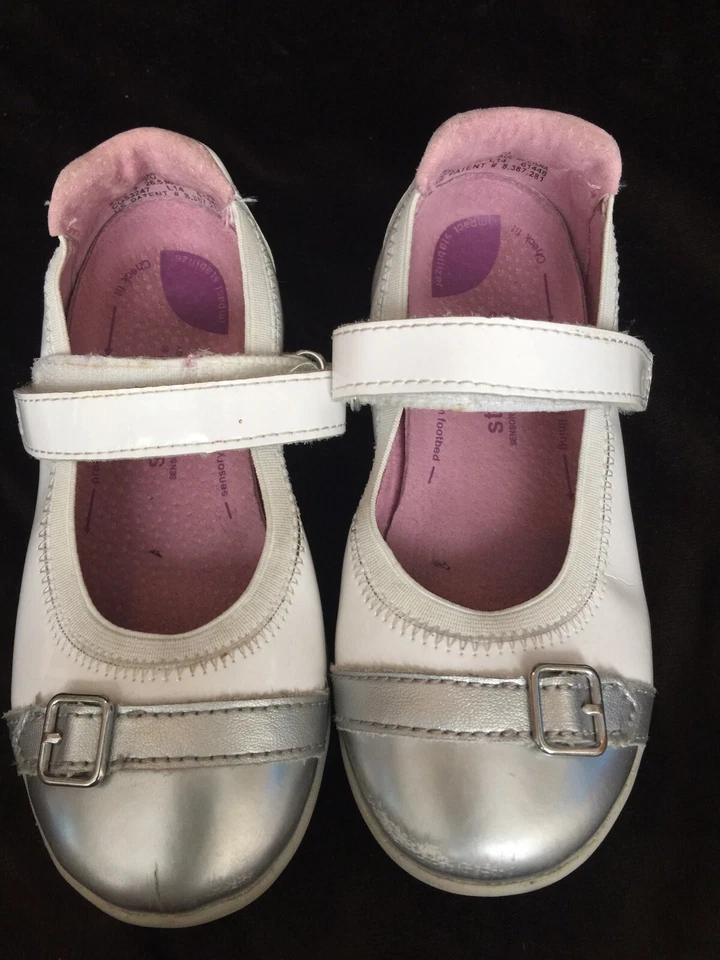 Stride Rite 9.5 M Chandra White Silver Cap Toe Patent Leather Mary Jane Dress - Image 2 of 4