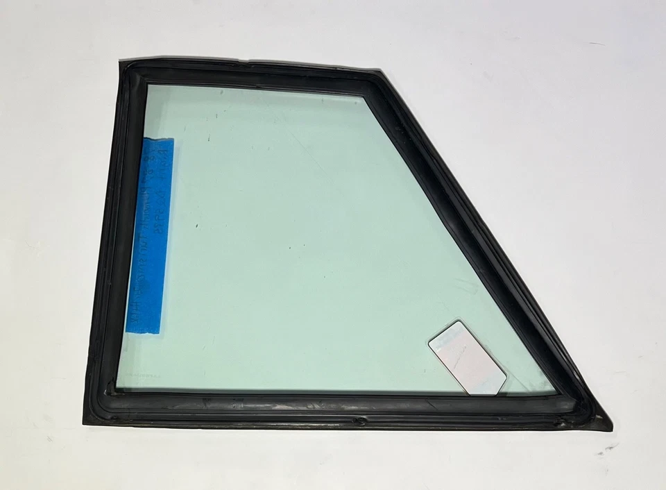 Cuarto de cristal trasero PLYMOUTH TURISMO/OMNI LADO PASAJERO 1979-1987 USADO Foto 2 de 3