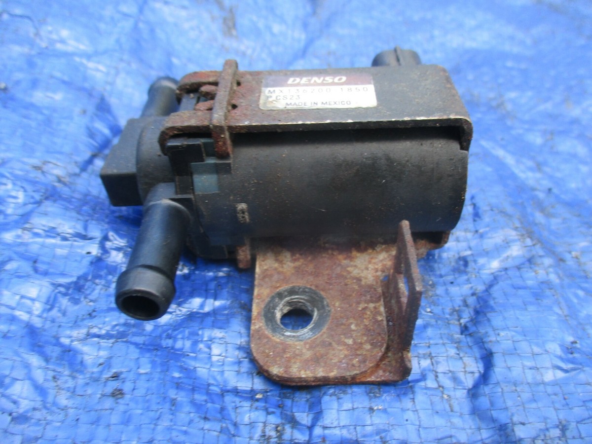 Honda Civic Vacuum Switch Valve Solenoid OEM Mx136200-1850 DENSO