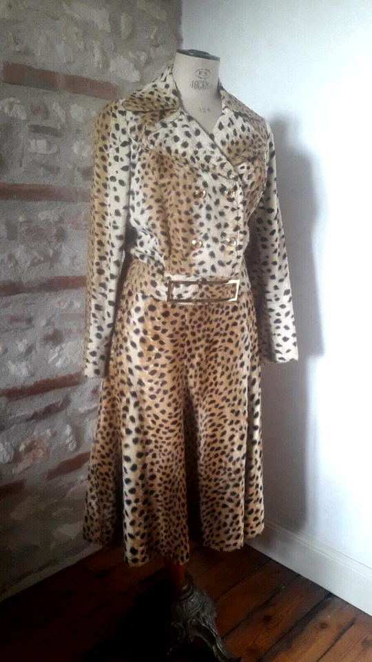 TAILLEUR jupe + blouson léopard fausse fourrure T42 VINTAGE 70 FAUX FUR SUIT L - Photo 2/4