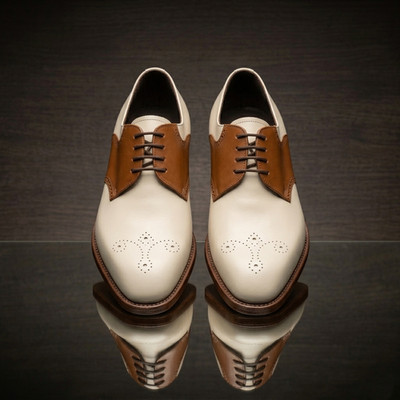 Handgefertigte zweifarbige Zuschauer-Derby-Schuhe für Herren   cremefarbenes & hellbraunes Leder
