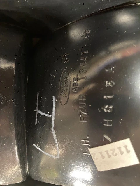 FORD E-150, E-250, E350, EXCURSION OEM LH/RH REAR TAILLAMPS #F7UB-13440/441AA - Image 2 of 4