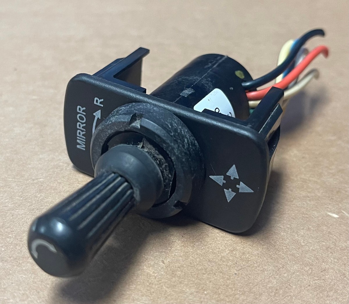 MACK Mirror Adjuster Dash Switch 999-16829-001 [cut pigtail