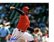 Eduardo Escobar Minnesota Twins Signed Autographed 8x10 Photo LOM COA (PH1057) 