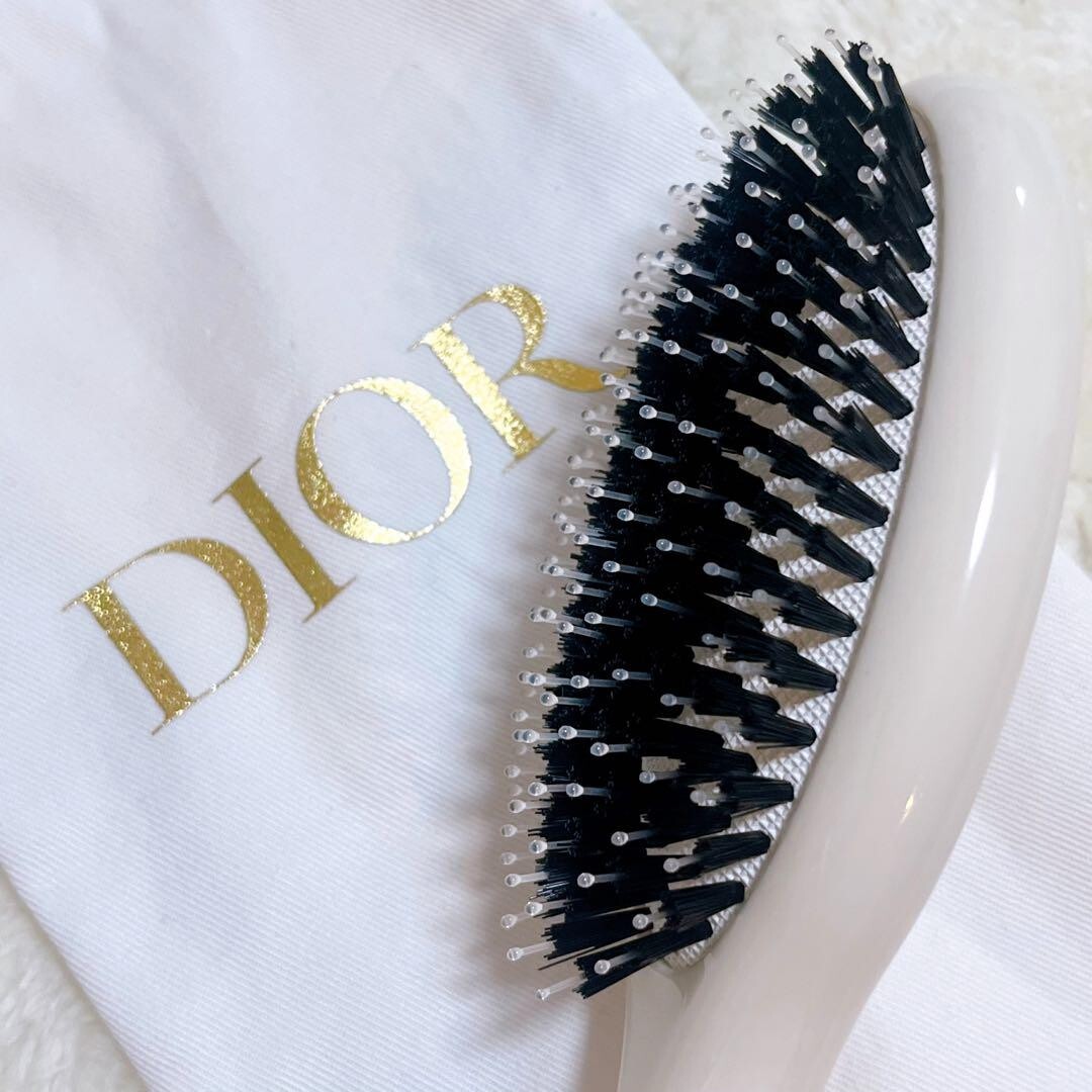 Christian Dior ヘアーブラシ Christian Dior Platinum Birthday Gift Hair Brush Comb 2025