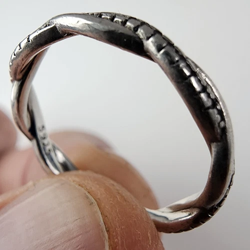 Textured Crossover Band Ring Size 8 Sterling Silver 925 Vintage