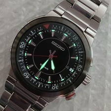 Seiko Analog Quartz Wristwatch 10 Bar Water Resistant Mens wrist 18cm