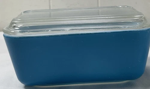 Vintage Pyrex 0502 Turquoise Refrigerator Dish 1.5 Pint with Lid Chips Read