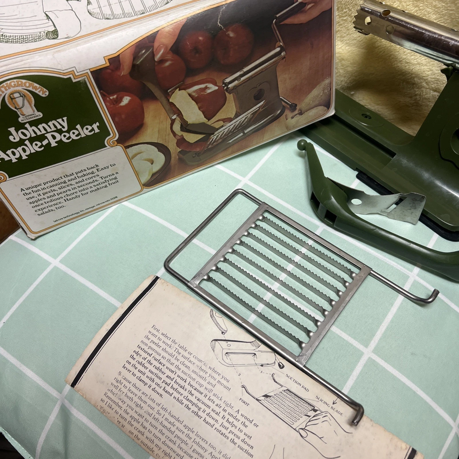 Vintage Johnny Apple Peeler Peel Slice Core Earthgrown