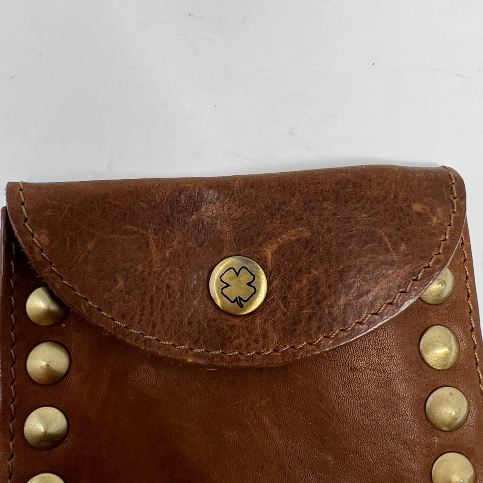 Monedero de cuero marrón parece ser marca de la suerte sin etiquetas Foto 2 de 4