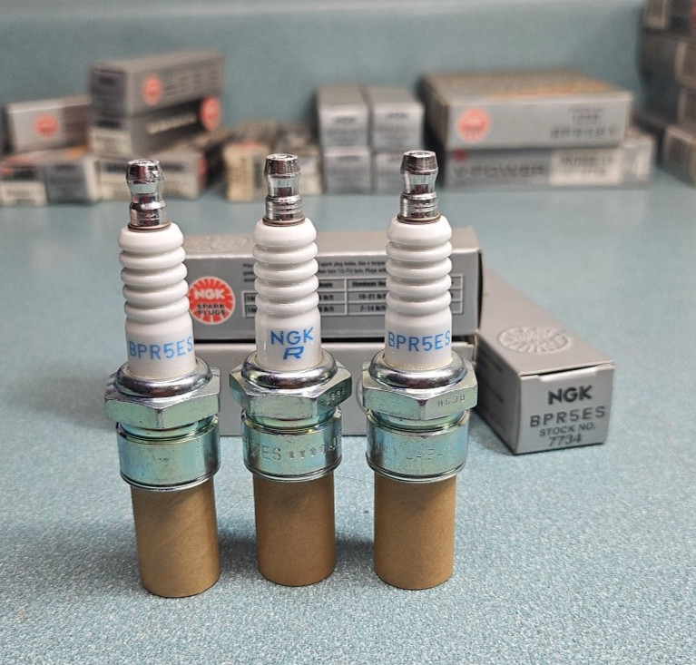 NGK  Spark Plug   BPR5ES  7734   Lot Of 3
