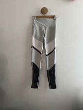 Alo Yoga Gray Mesh Panel Leggings Size Small