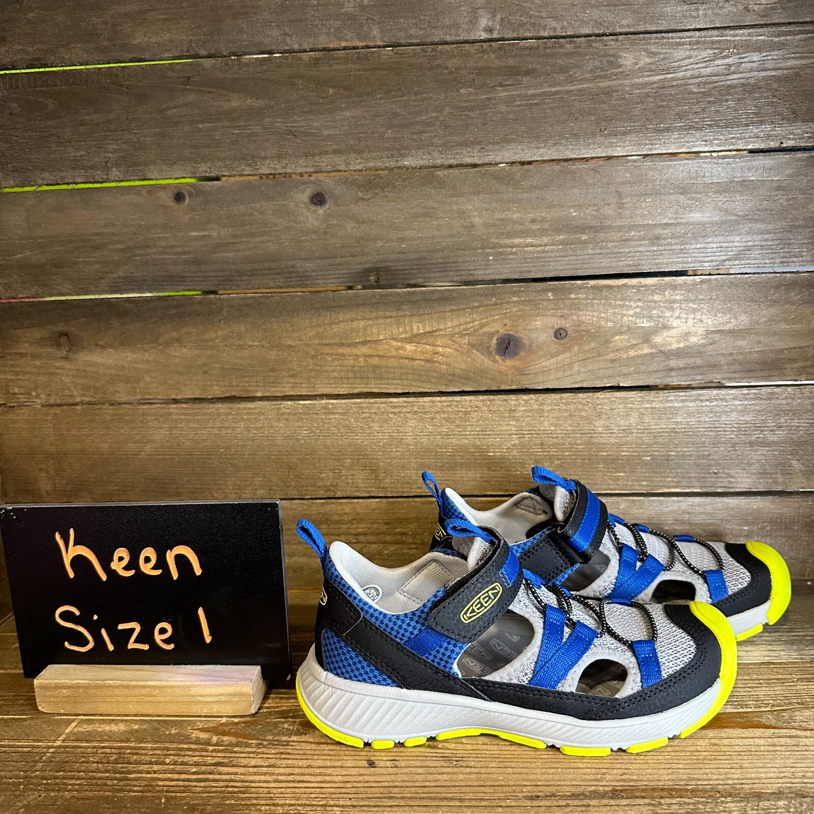 Sandali nuovi con scatola grandi bambini Keen Motozoa grigi outdoor scarpe da trekking acqua taglia 1 Y