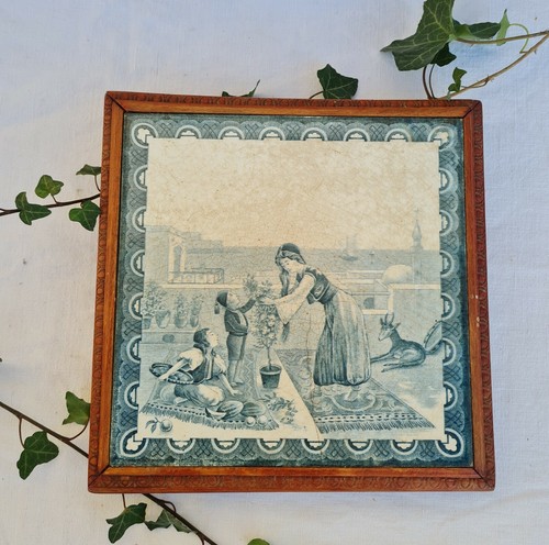 ANCIEN DESSOUS DE PLAT CARREAU