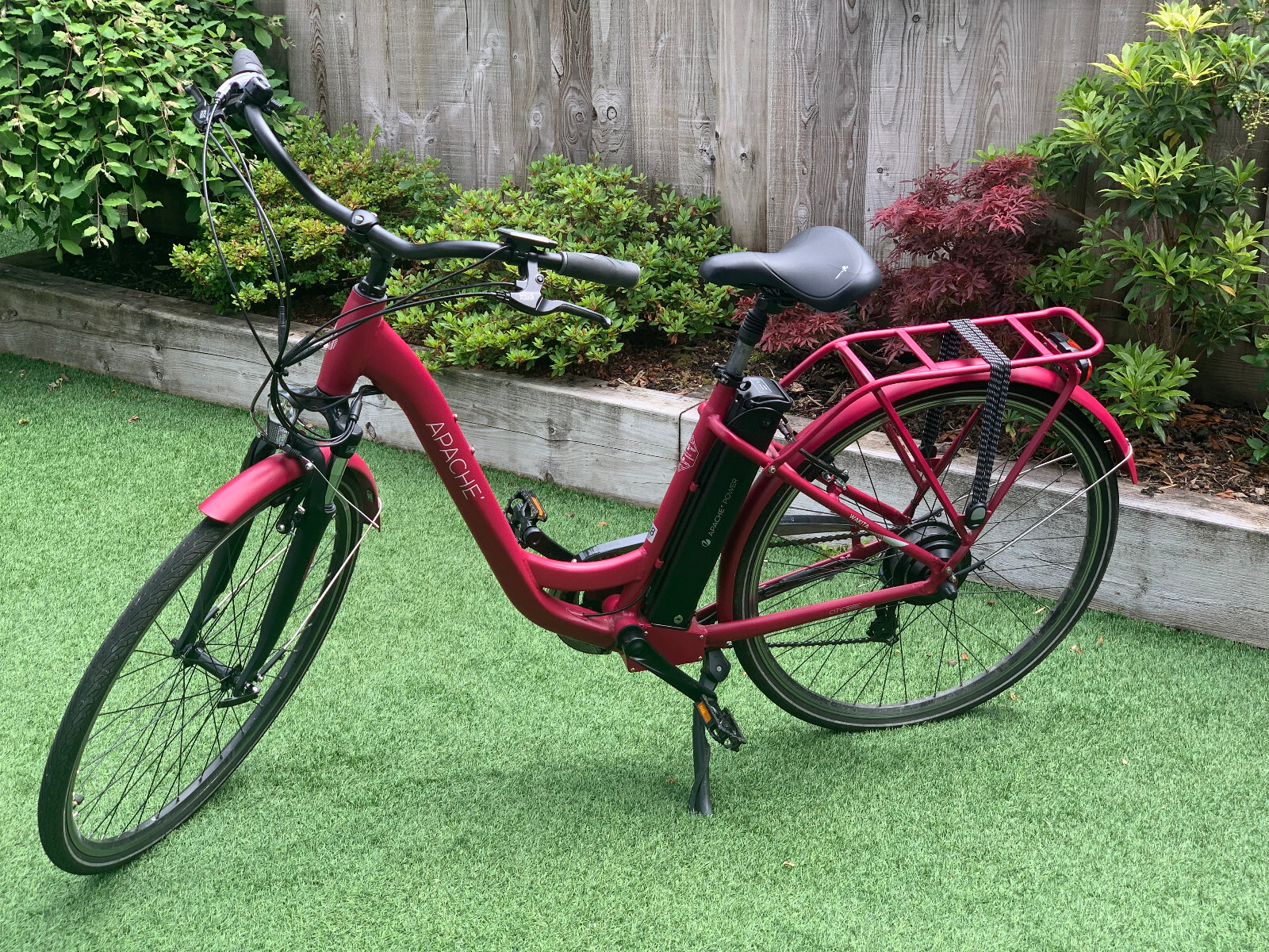 Electric Bike Red Apache Wakita Step Through Hybrid eBay