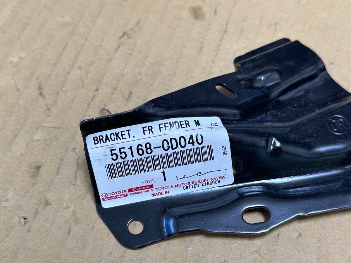 2015-2018 TOYOTA YARIS HATCHBACK Fender bracket FRONT Passenger RH