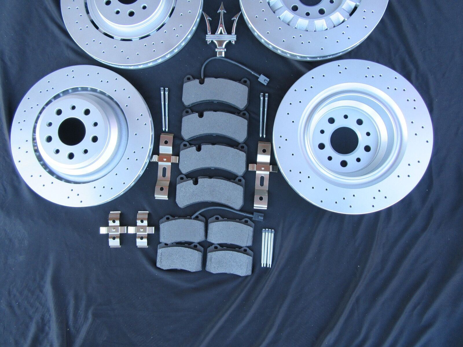 Maserati Ghibli Quattroporte Front Rear Brake Pads & Rotors HIGH PERFROMANCE