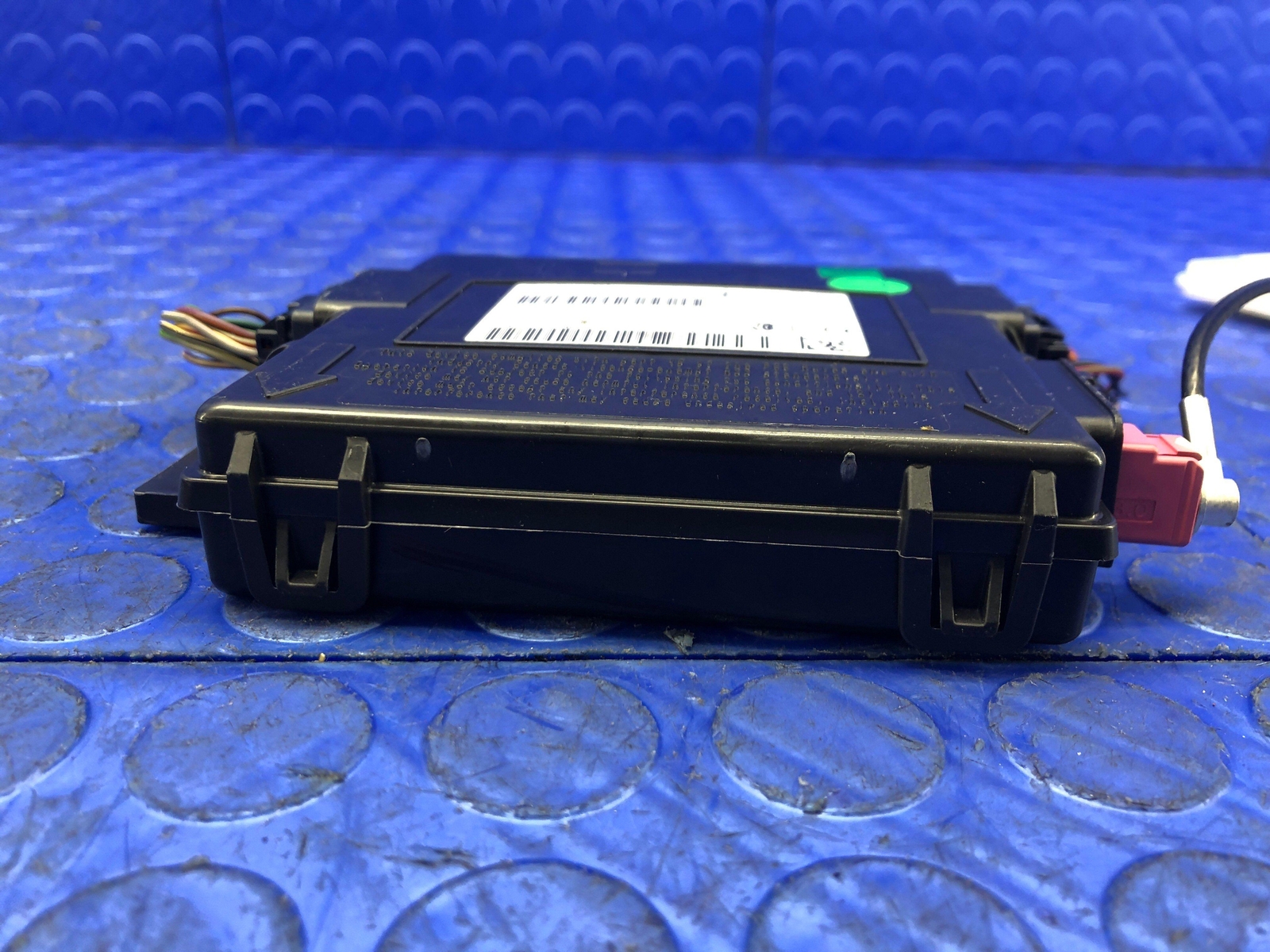 2017-2022 MASERATI LEVANTE OEM PASSIVE ENTRY RF HUB CONTROL MODULE 670102550