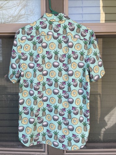 Chubbies Button Down Stretch Shirt SMALL Green Coconut Pineapple Fruits - Picture 4 of 7