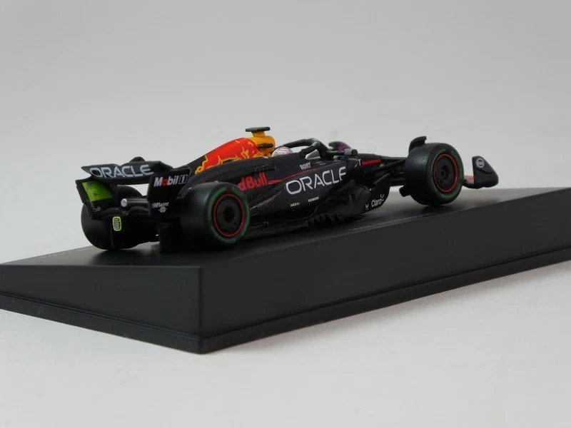 Spark Red Bull Oracle RB20 #1 Verstappen World Champion 2024 Brazilian 1/64 Y411 - Immagine 2 di 3