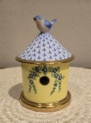 Vintage Herend Fishnet Bird House Box Trinket 24 Carat Gold Accents Blue Yellow