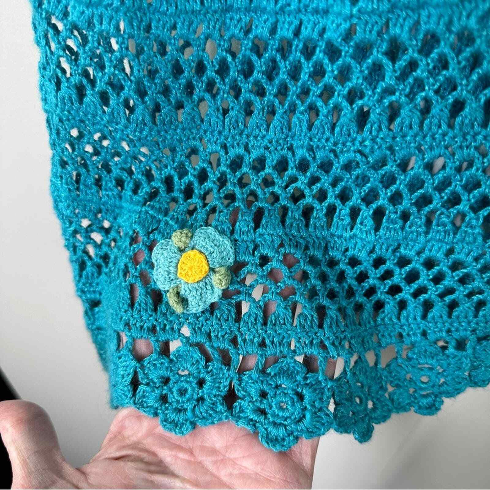 TEDDI Woman 1X Teal Crocheted Top with 3D Florals… - image 7
